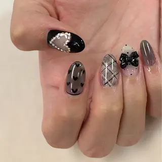 ネイル アトリエ　ミモザ所属・いまむら あかりのネイルデザイン