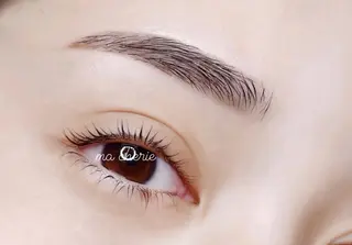 アイブロウ ma cherie所属・AY アイリスト歴18年のマツエク・マツパデザイン