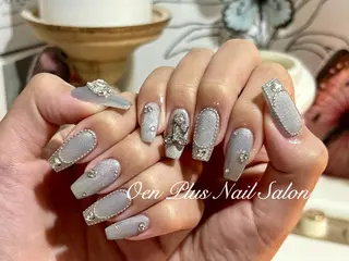 ネイル One Plus Nail Salonのネイルデザイン