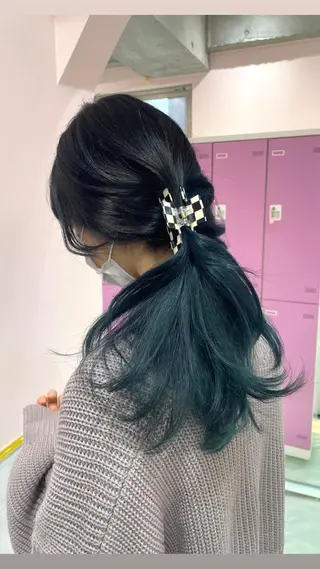 カラー 艶髪 🦋CON🦋のヘアスタイル