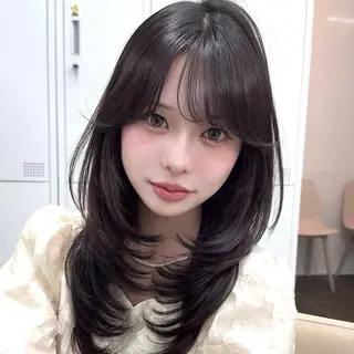 セミロング 𝘚𝘦𝘫𝘶𝘯 レイヤー/水光カラーのヘアスタイル