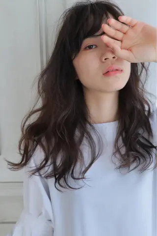 ロング カラー パーマ 髪質改善&ブリーチ 伊勢 祐一郎のヘアスタイル