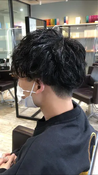 ショート カラー パーマ ヘアアレンジ メンズ キッズ ネイル マツエク・マツパ アイブロウ MODEK's西宮店 マネージャー神道有基のヘアスタイル