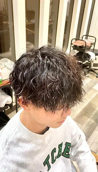 メンズ メンズパーマ特化 山﨑　歩のヘアスタイル