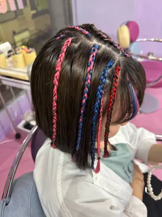 ショート Hair salon TOMMY所属・♮やっしー♮ 🌈派手髪🌈のヘアスタイル