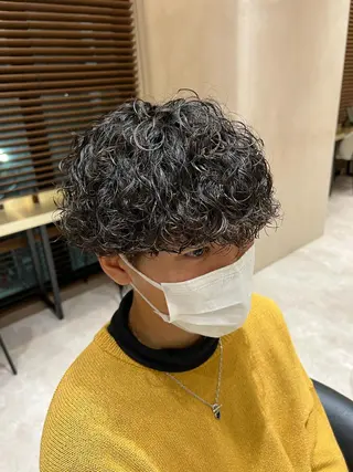 ショート パーマ メンズ 波巻きスパイラルパー マ/シャドウパーマ駿のヘアスタイル