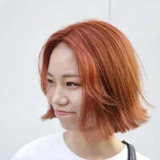 ショート カラー 艶髪✨ハイトーン ✨ホワイト✨北宗一郎のヘアスタイル