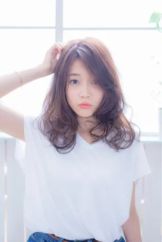 ミディアム パーマ 星 沙織のヘアスタイル