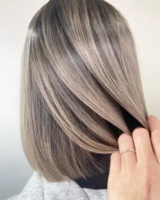 ショート カラー ito. ブリーチ/髪質改善のヘアスタイル