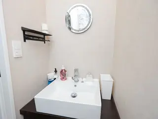 メンズ Mens Total Beauty CHEST(チェスト)所属・腰、肩こり、脱毛、眉 メンズ専門チェストのエステ・リラクイメージ