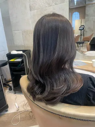 ロング Kanami/韓国風 /艶カラーのヘアスタイル