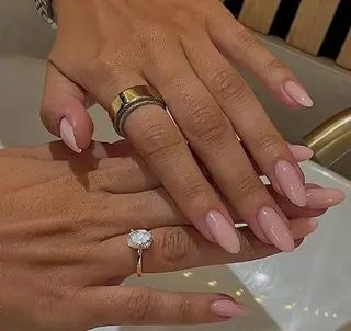 ネイル 高木 維麗絲のネイルデザイン