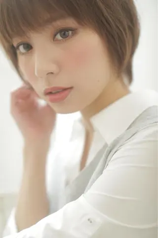 ショート カラー パーマ エイト ウメダのヘアスタイル