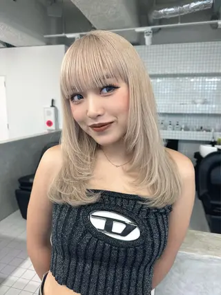 セミロング カラー ハイトーン/ピンク カラー/めい🎀のヘアスタイル