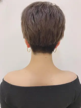 ショート カラー yukari 艶髪ヘアのヘアスタイル
