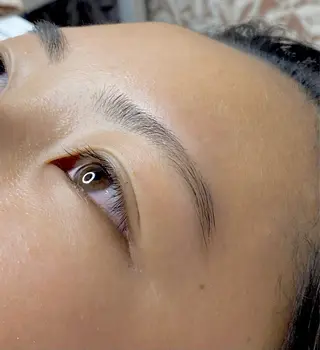 アイブロウ Hazuki .のマツエク・マツパデザイン