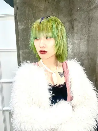 ショート カラー デザインカラー⭐︎★ 🐆hyoma🐆のヘアスタイル