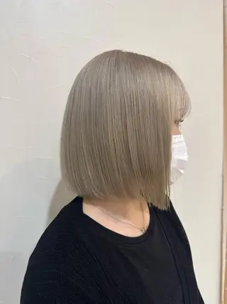 ミディアム 美容室FaB千葉店所属・千葉ハイトーンカラー KASUMIのヘアスタイル