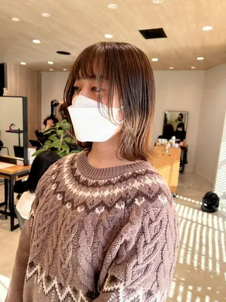 ショート カラー Oasisgarden所属・レイヤー/ブリーチ MOMOのヘアスタイル