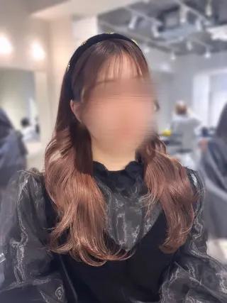 ロング ヘアアレンジ 𝐌𝐢𝐤𝐮/ オタク/暖色カラーのヘアスタイル