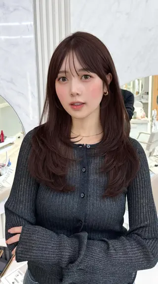 セミロング レイヤーカット/ 顔まわり/アオイのヘアスタイル