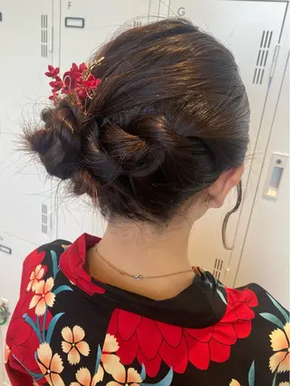 セミロング ヘアアレンジ 柔らか透明感カラー/ アレンジ/レイヤーのヘアスタイル