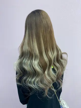 ロング PREss Yuiのヘアスタイル