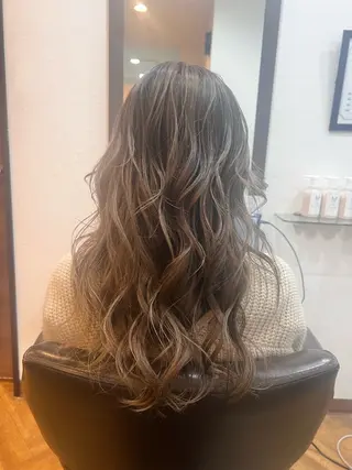 ロング カラー たけかわ みずきのヘアスタイル