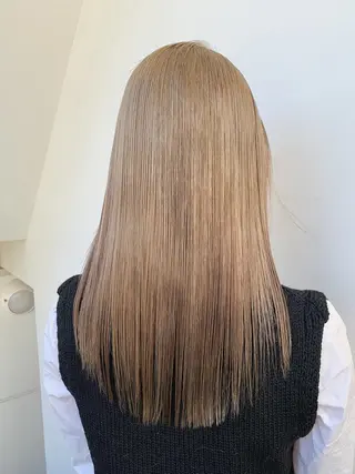 セミロング カラー ハイトーンカラー 🦋yuri🦋のヘアスタイル