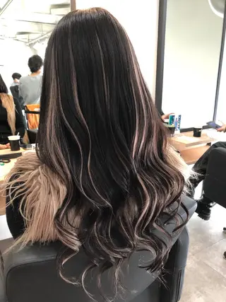 ロング カラー alpha. カラーエクステ下妻のヘアスタイル
