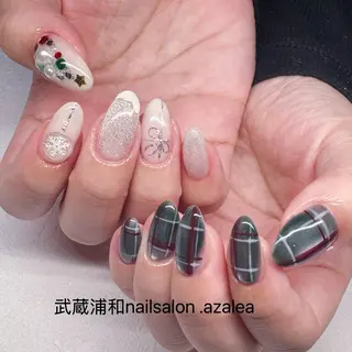 ネイル R inのネイルデザイン