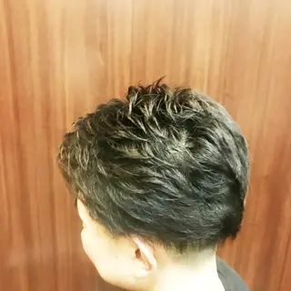 ショート BroTokyo 有楽町アシスタントのヘアスタイル