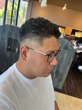 ショート パーマ 安田 海斗のヘアスタイル