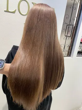 ロング 倉林隆一🐈 ダブルカラー/艶髪のヘアスタイル