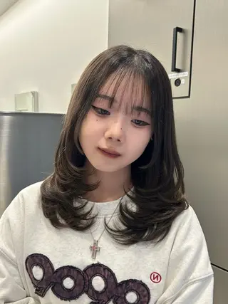 ロング 大人レイヤー/艶髪 🇺🇸TOMONAのヘアスタイル