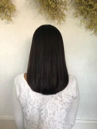 セミロング カラー 半田 知穂のヘアスタイル