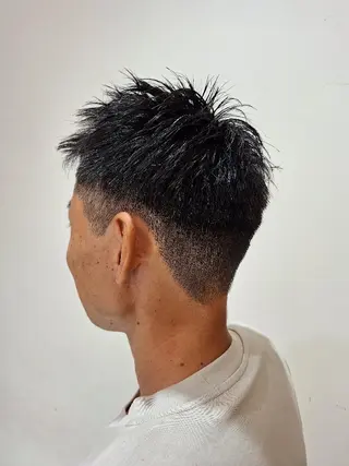 メンズ vancouncil所属・スズキ ヒロキのヘアスタイル