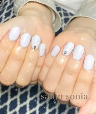 ネイル 小顔・毛穴・たるみ ネイル　　似内真樹のエステ・リラクイメージ