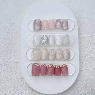 ネイル RIEKO🍒 ワンホン♡推しネイルのネイルデザイン