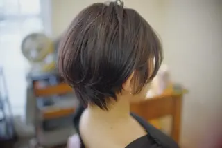 ショート カラー KUGE AKIFUMIのヘアスタイル