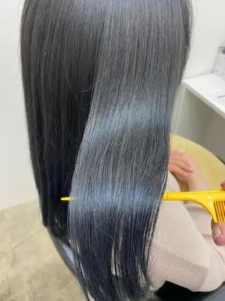 ロング カラー IRESU札幌駅前店所属・理寛寺 さきののヘアスタイル