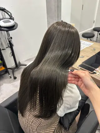 ロング カラー Nail &Beauty by UNO伊勢原所属・COCO .のヘアスタイル