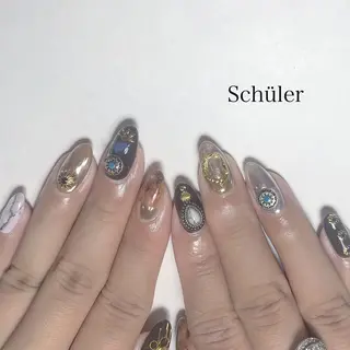 ネイル Schüler所属・野内 まきのネイルデザイン