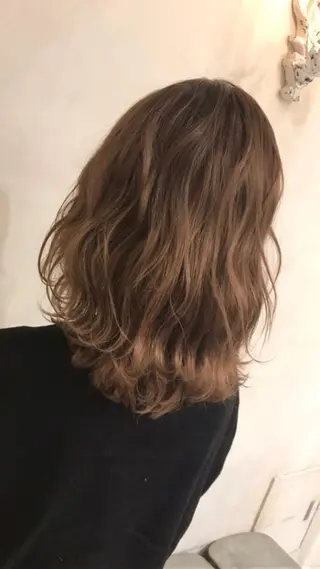 ミディアム SEA 浦安所属・浦安美容師🌈 Mayaのヘアスタイル