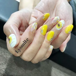 ネイル Lysmite所属・岩本 美香のネイルデザイン