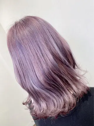 カラー 塩崎 明菜のヘアスタイル