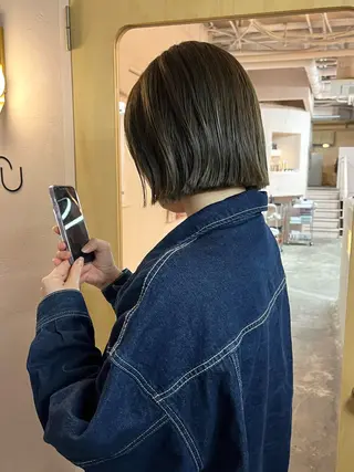 ミディアム iru所属・mi kiのヘアスタイル