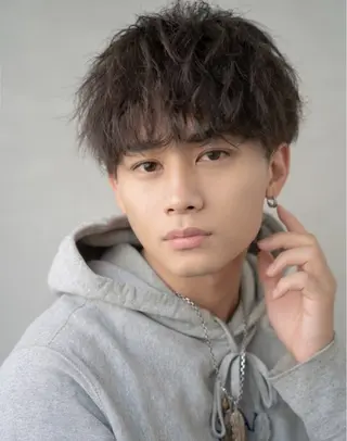 パーマ メンズ トレンド特化イッチー 盛れる池袋メンズのヘアスタイル