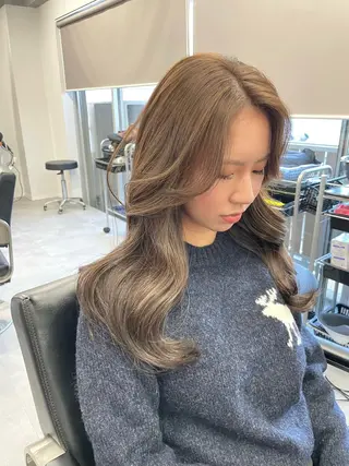 ロング カラー ミルクティーベージュ ❤︎レイヤー　MIAのヘアスタイル