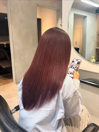 カラー SHEA aoyama所属・真壁 凜々子のヘアスタイル